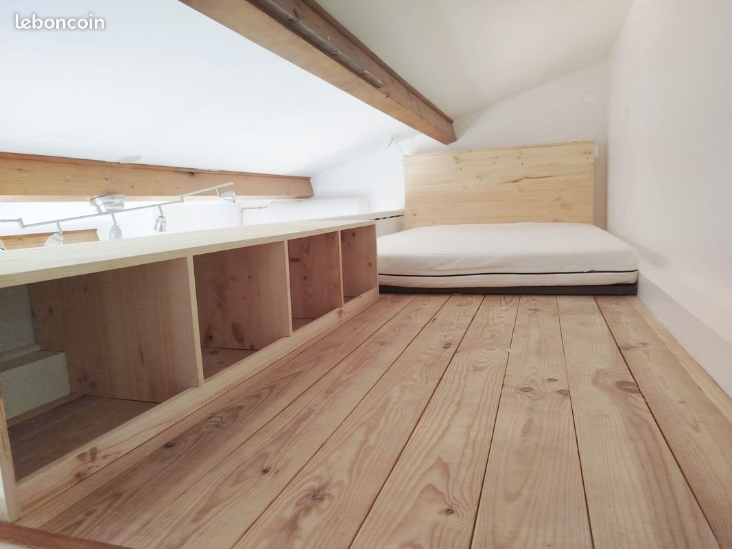 Appartement à louer, 29m², Aubagne