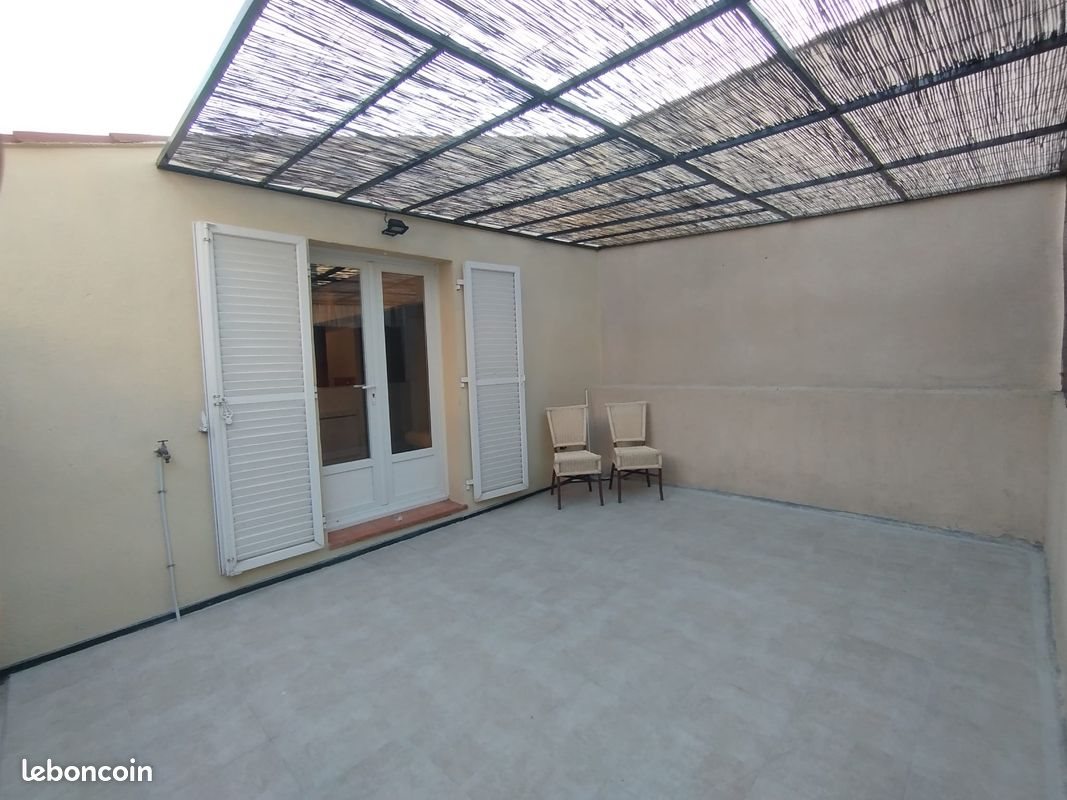 Appartement à louer, 29m², Aubagne
