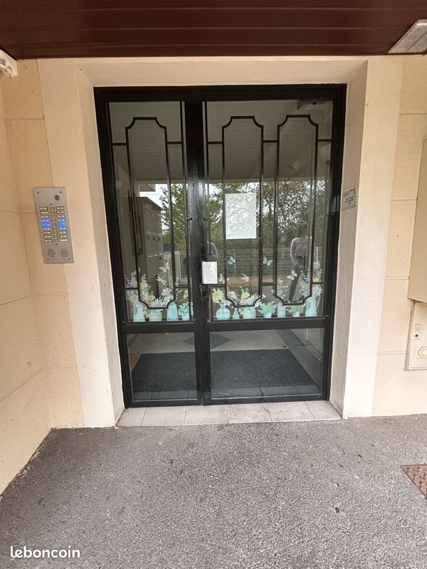 Appartement à vendre, 70m², Saint-Julien-les-Villas
