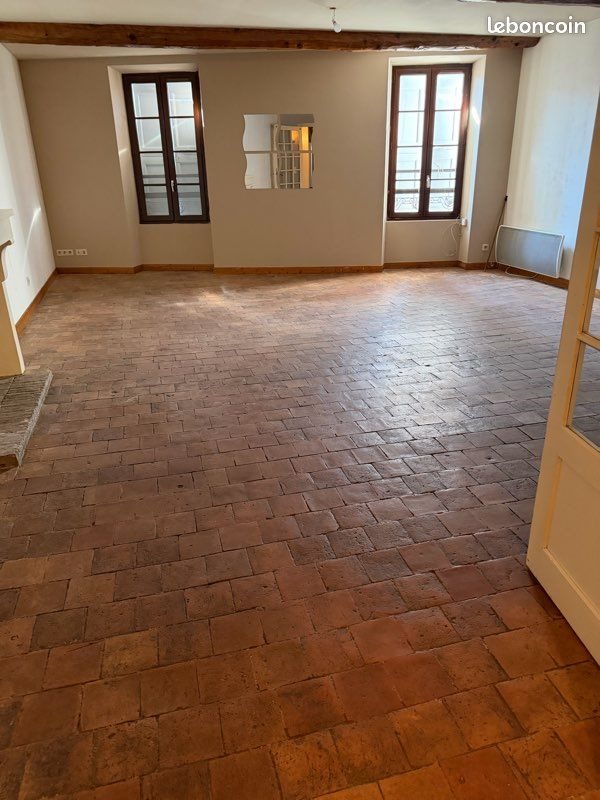 Appartement à louer, 155m², Laragne-Montéglin