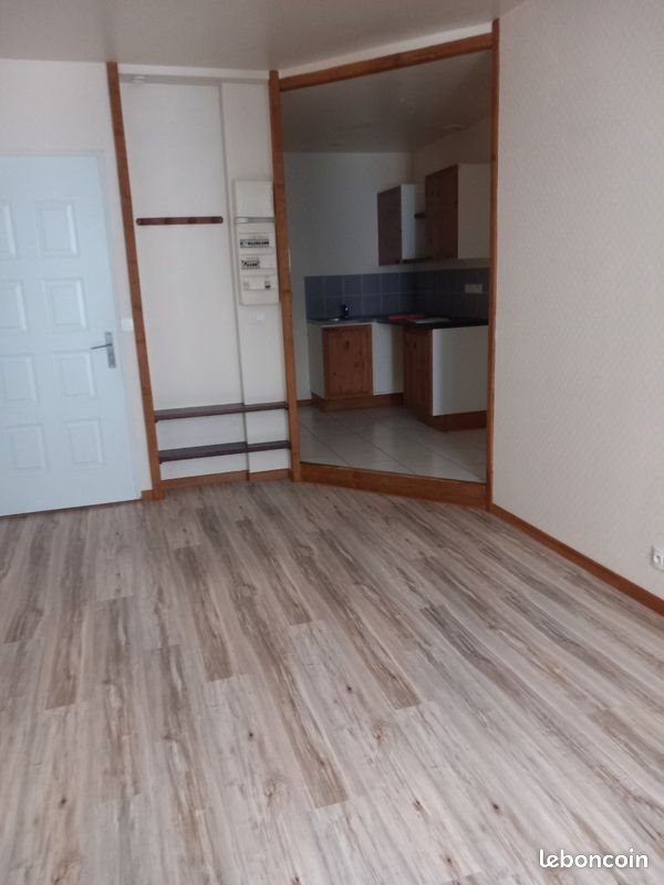 Appartement à louer, 35m², Saint-Etienne-de-Montluc
