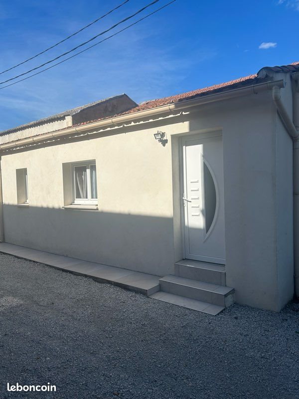 Appartement à louer, 26m², Nîmes