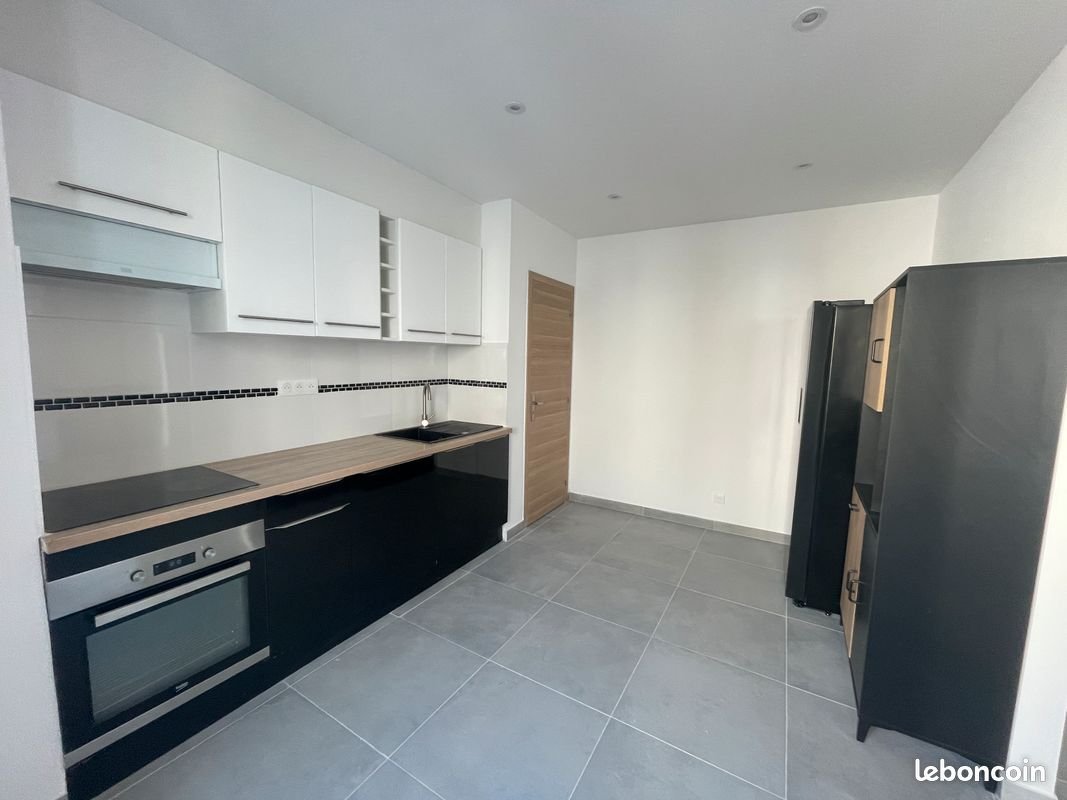 Appartement à louer, 58m², Béziers