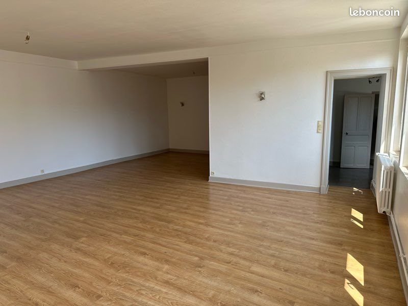 Appartement à louer, 100m², Villedieu-sur-Indre
