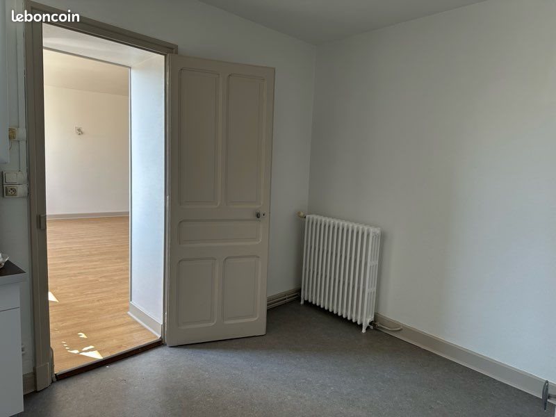 Appartement à louer, 100m², Villedieu-sur-Indre