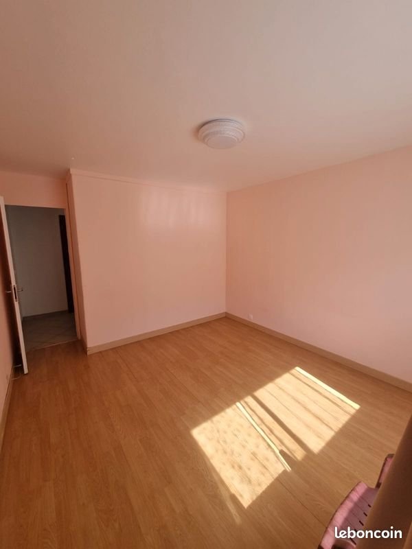 Appartement à louer, 64m², Décines-Charpieu