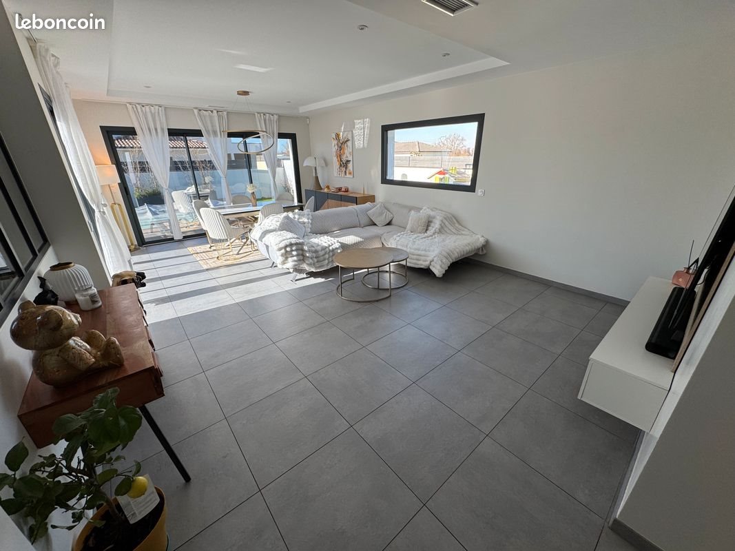 Maison à louer, 160m², Ambarès-et-Lagrave