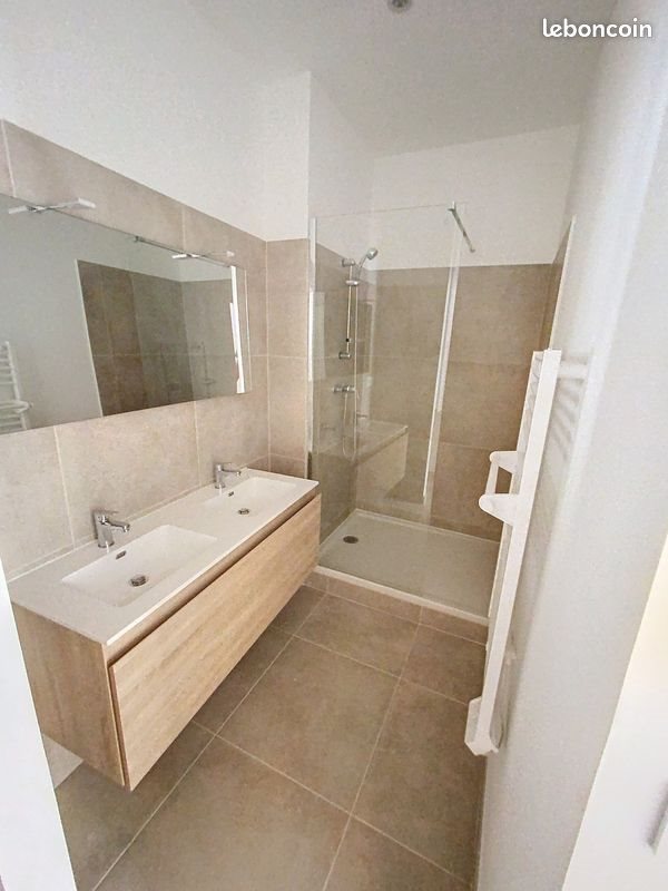 Appartement à louer, 64m², Nîmes
