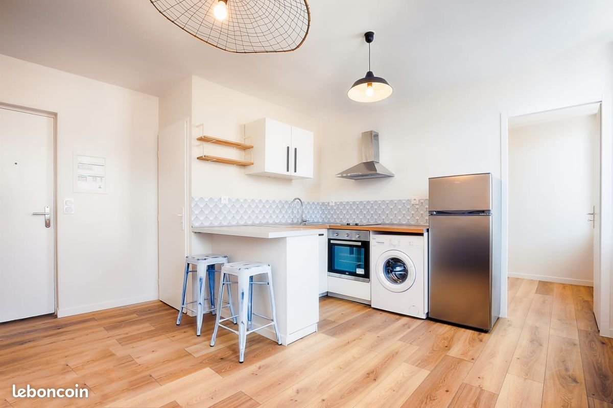 Appartement à louer, 33m², Marseille 6ème