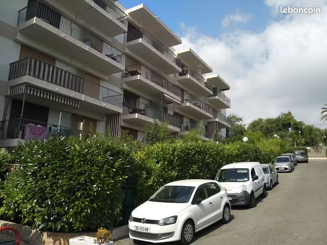 Appartement à louer, 21m², Antibes
