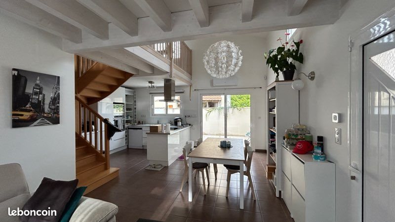 Appartement à louer, 3m², Martillac