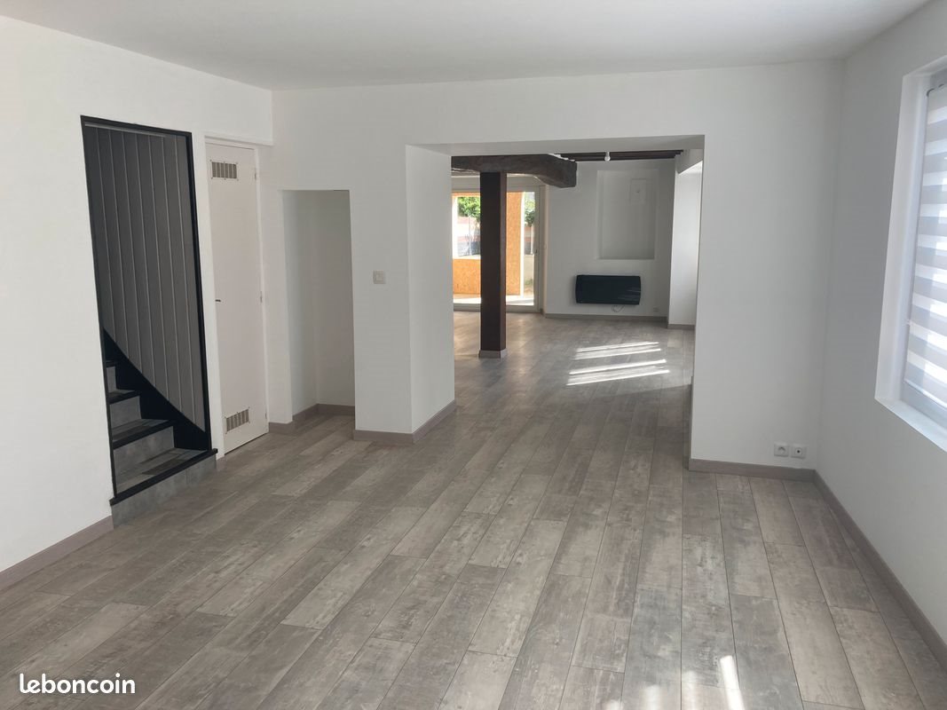 Maison à louer, 139m², Chemillé
