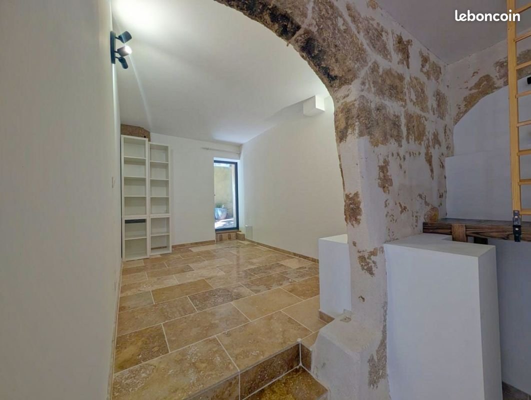 Appartement à louer, 32m², Plaissan