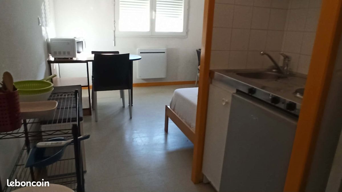 Appartement à louer, 18m², Bron