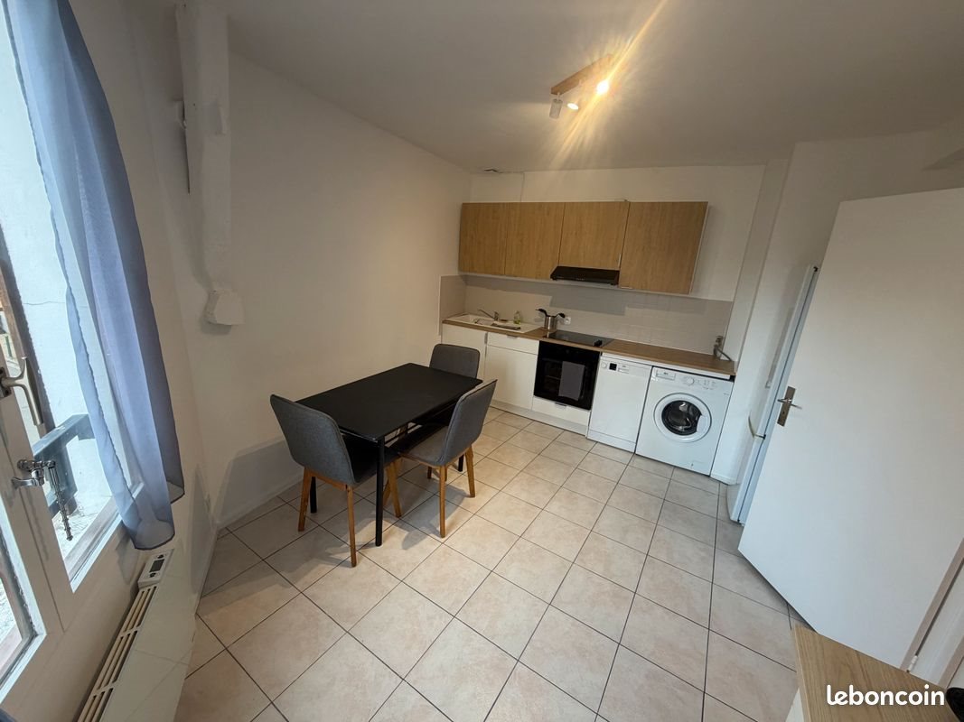 Appartement à louer, 33m², Angerville