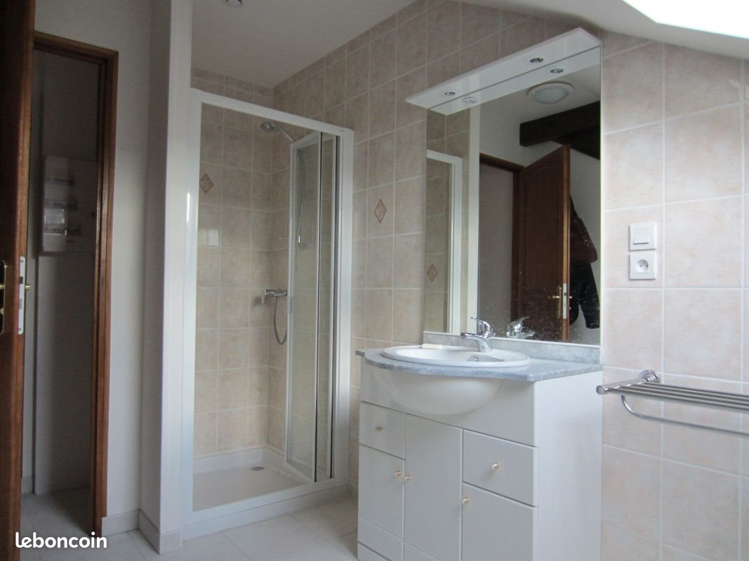 Appartement à louer, 68m², Lure