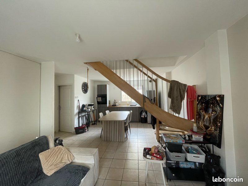 Maison à louer, 80m², Pont-Saint-Martin