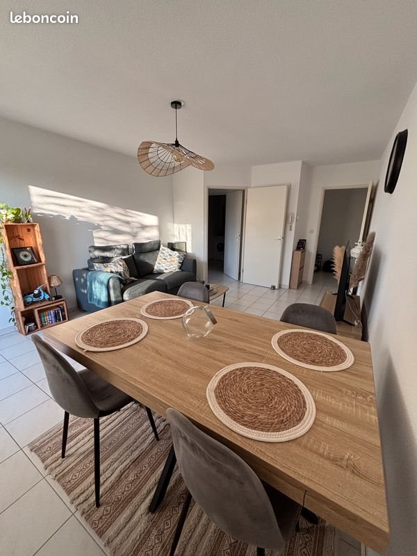 Appartement à louer, 56m², Jonquières