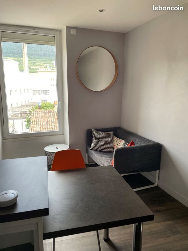 Appartement à louer, 35m², Millau