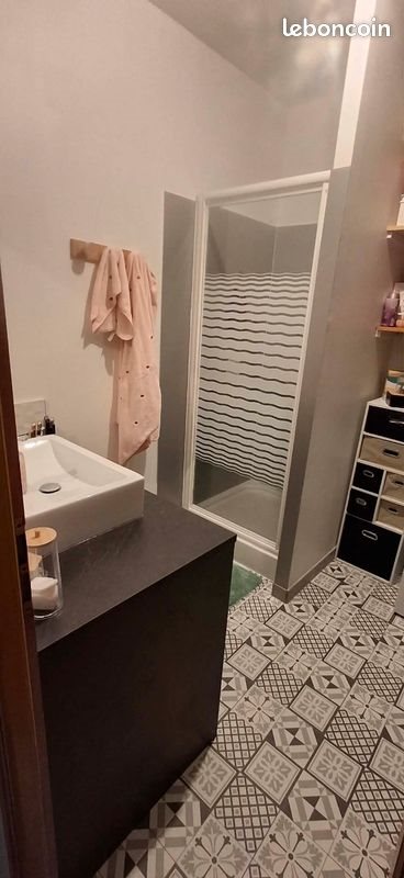 Appartement à louer, 60m², Châtelaudren