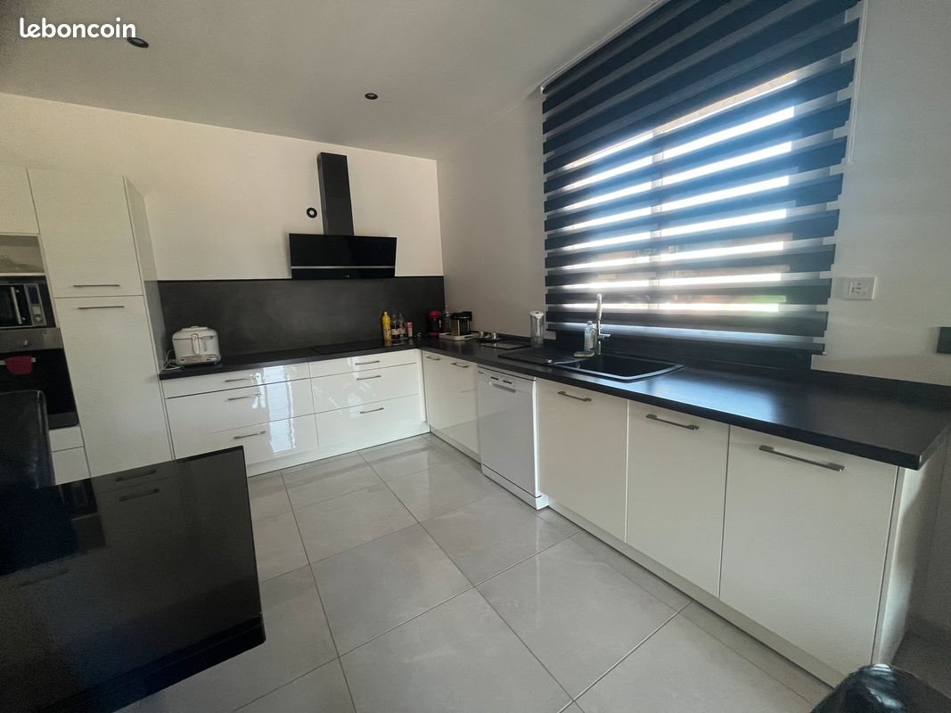 Maison à louer, 114m², Vidauban