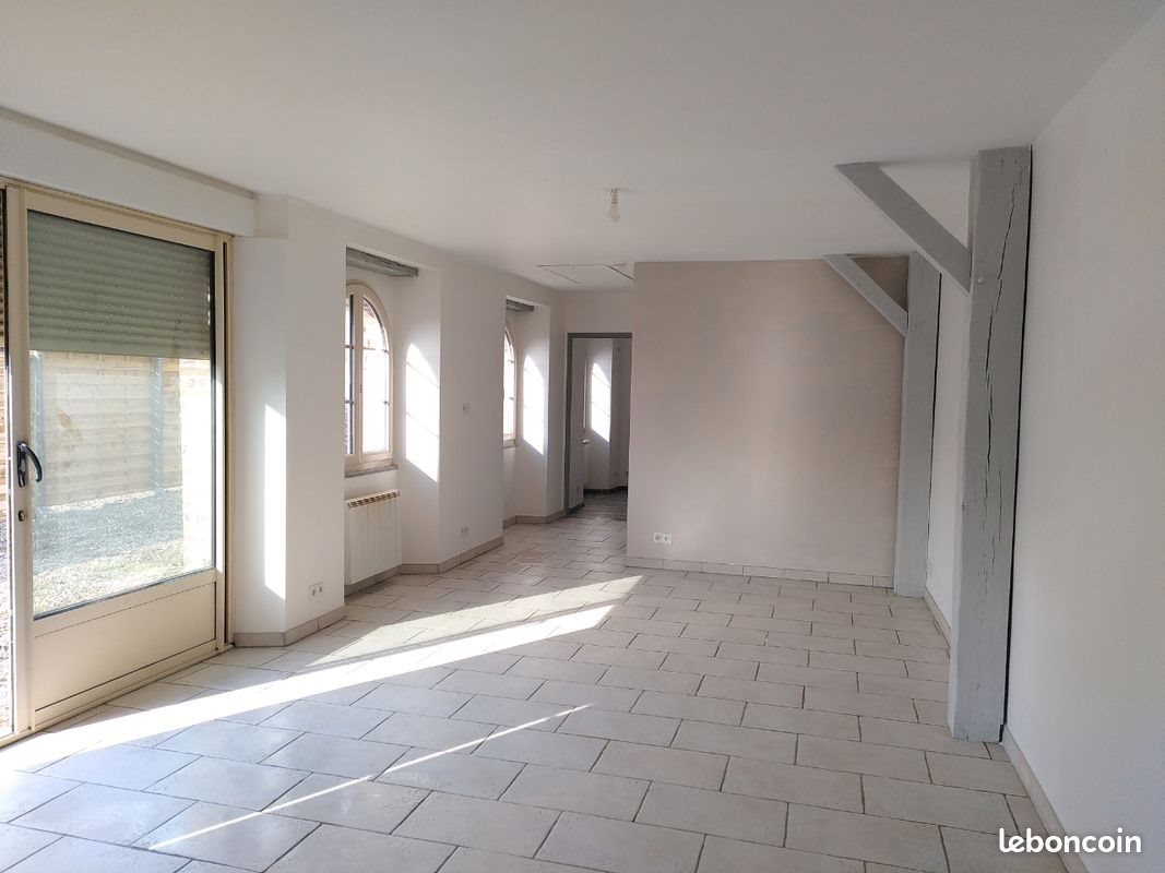 Maison à louer, 50m², Thorigny-sur-Oreuse