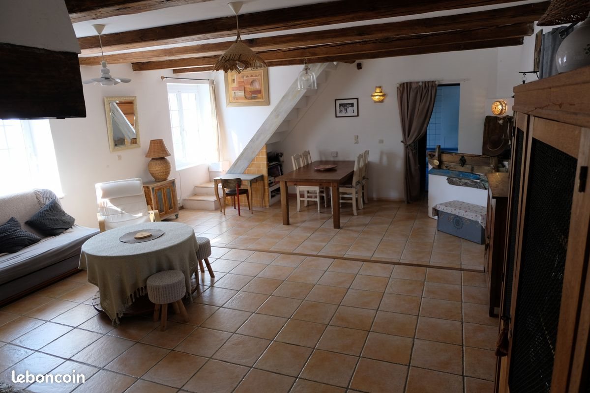 Maison à vendre, 225m², Saint-Hilaire-de-Chaléons