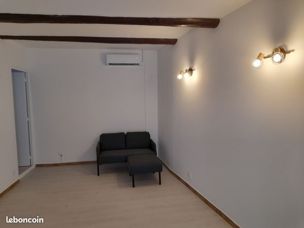 Appartement à louer, 40m², Lambesc