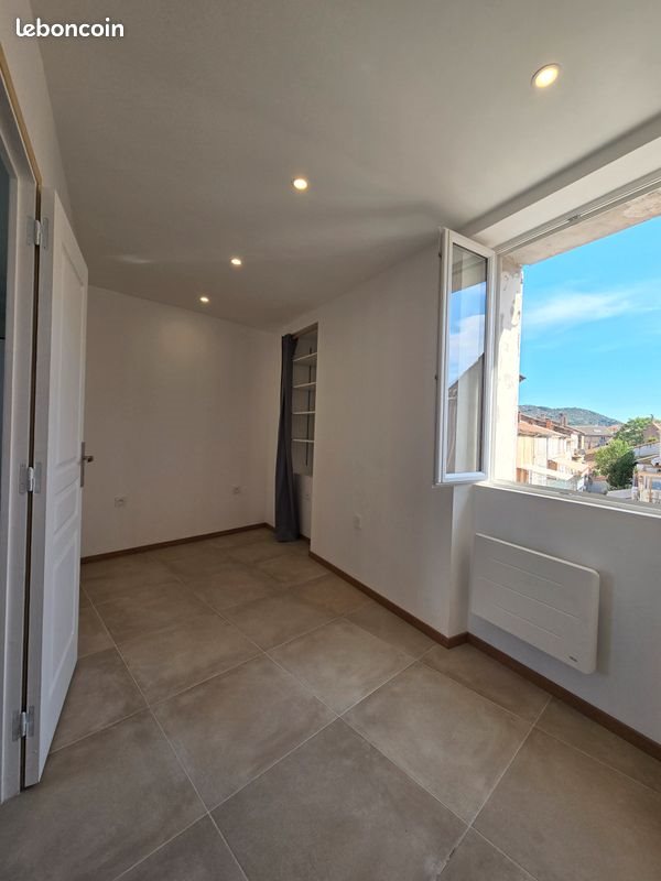 Appartement à louer, 27m², Le Muy