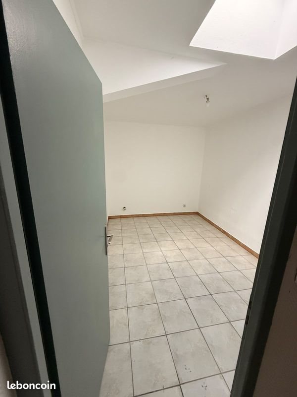 Appartement à louer, 80m², Lexy