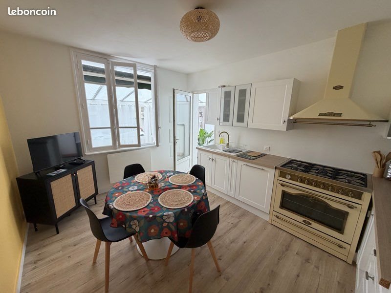 Maison à louer, 70m², Plougonvelin