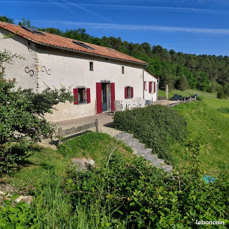 Maison à louer, 110m², Montrem