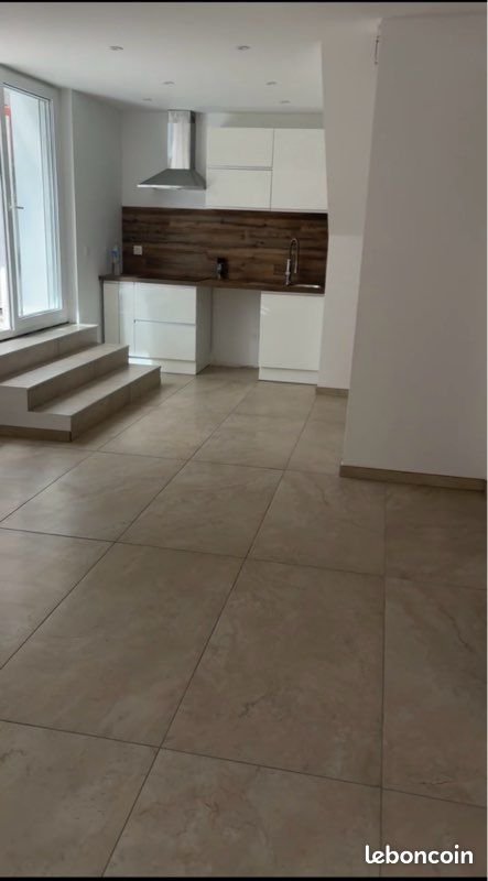 Appartement à louer, 80m², Chassieu