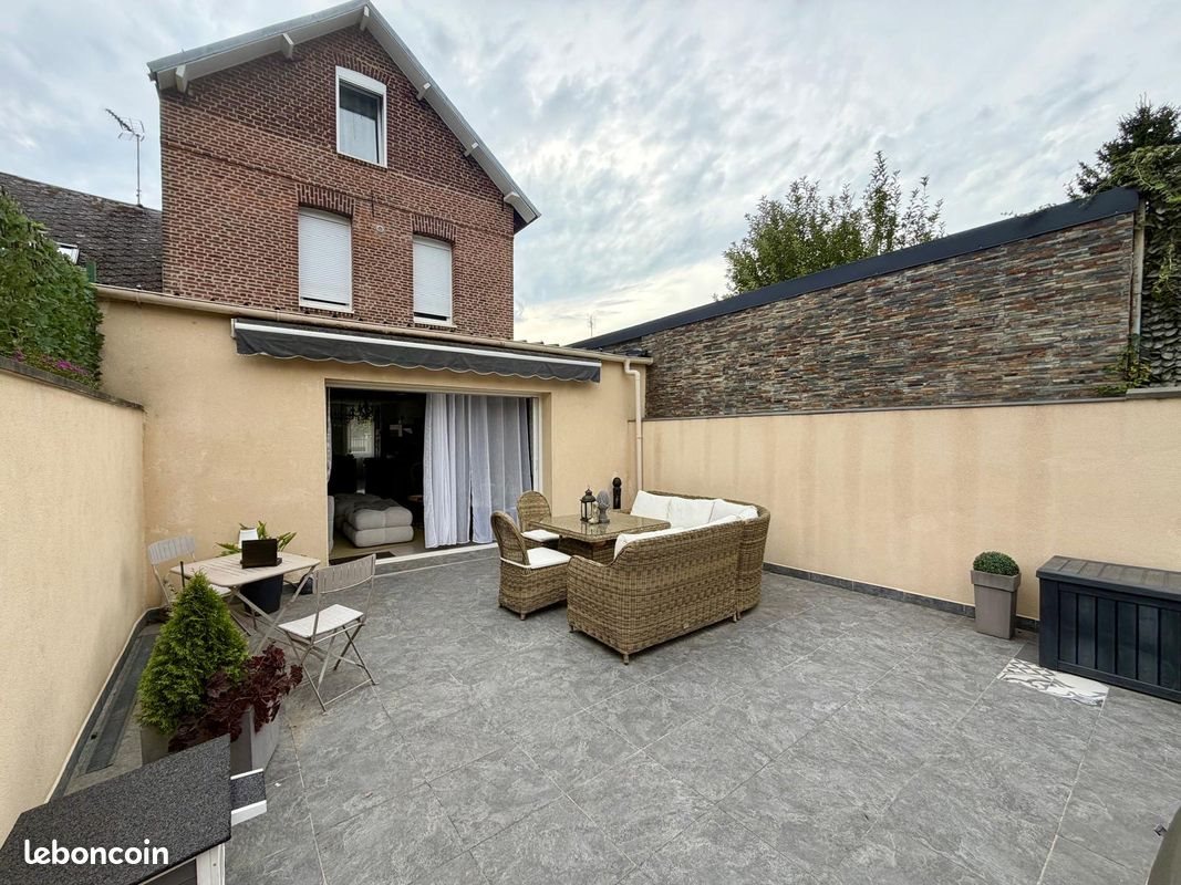 Maison à vendre, 140m², Homblières