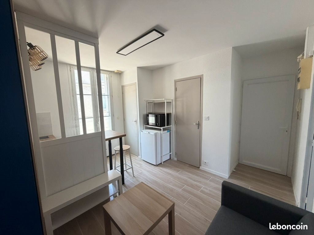 Appartement à louer, 22m², Tours