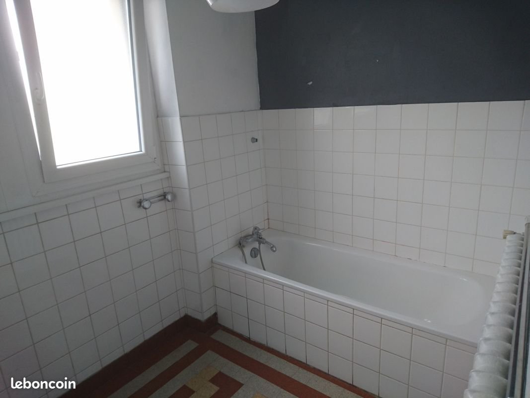 Appartement à louer, 82m², Cluses