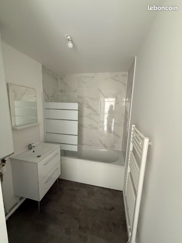 Appartement à louer, 66m², Persan