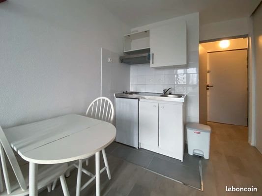 Appartement à louer, 18m², Cergy