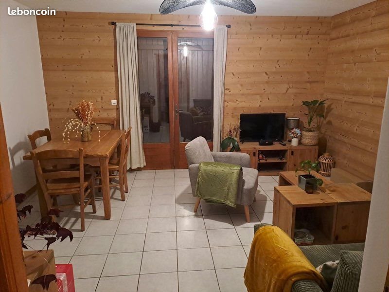 Appartement à louer, 73m², Thônes