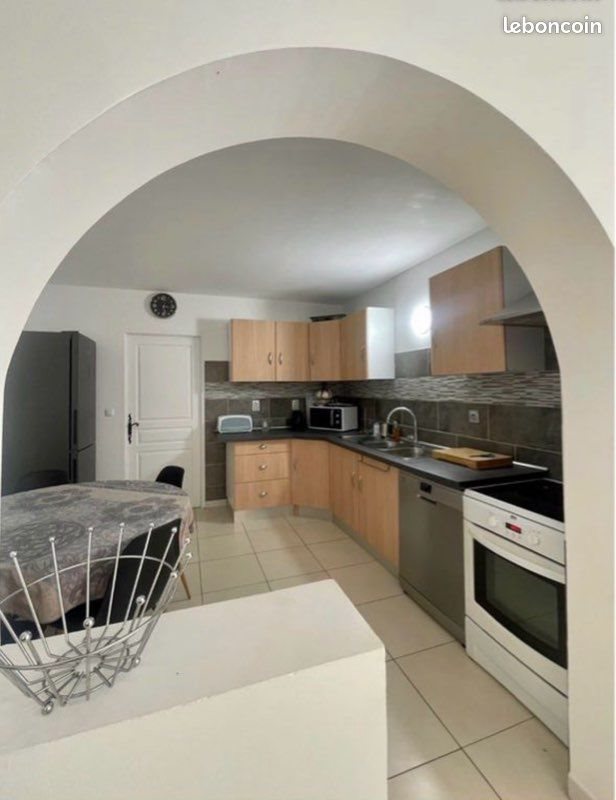 Maison à louer, 70m², Trans-en-Provence