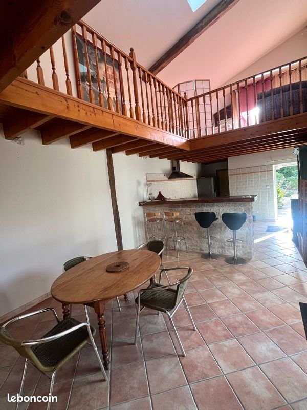 Maison à louer, 170m², Saint-Hilaire-la-Palud