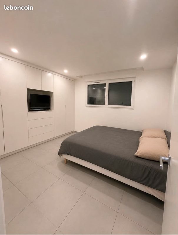Appartement à louer, 75m², Porte-de-Savoie