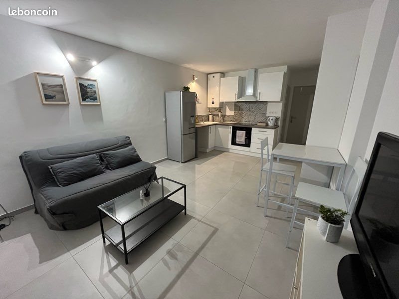 Appartement à louer, 24m², Solliès-Pont