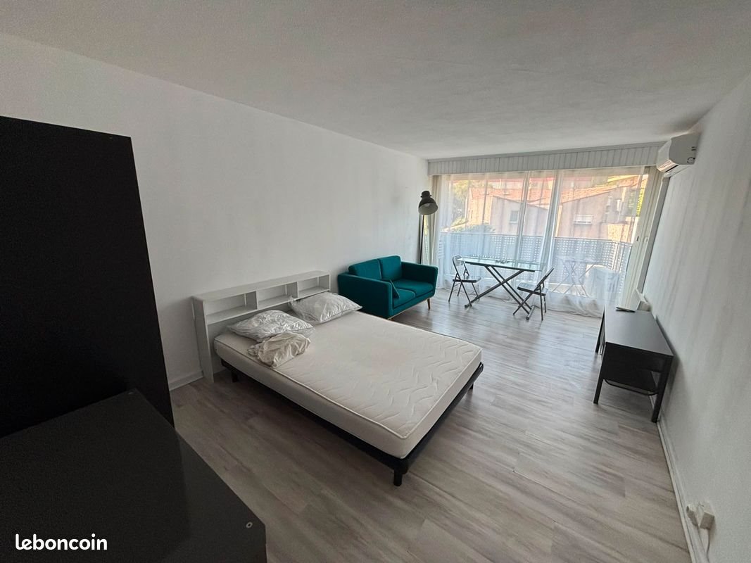 Appartement à louer, 26m², Nîmes