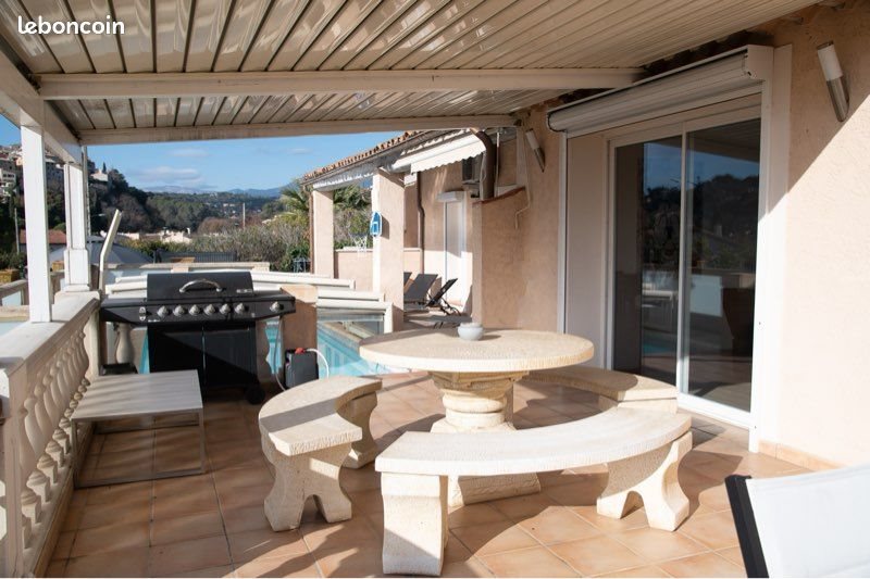 Maison à louer, 110m², Biot