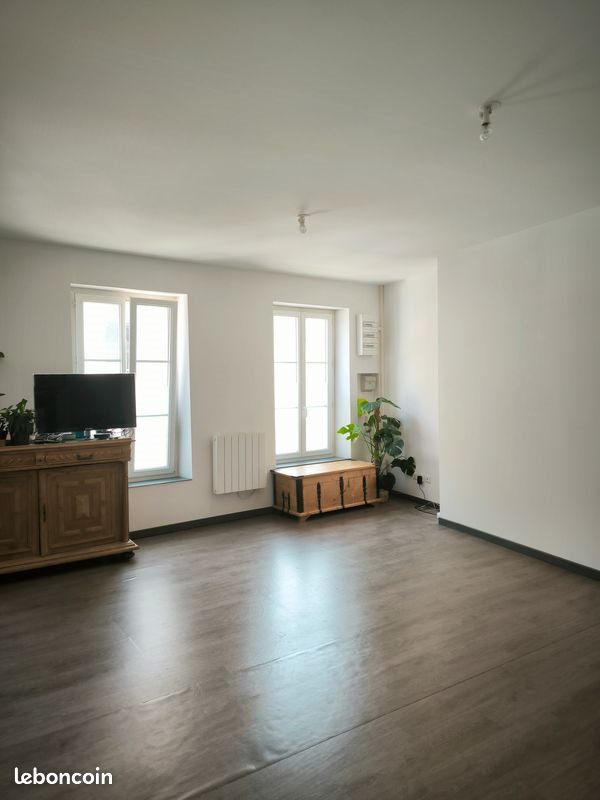 Appartement à louer, 55m², La Fère