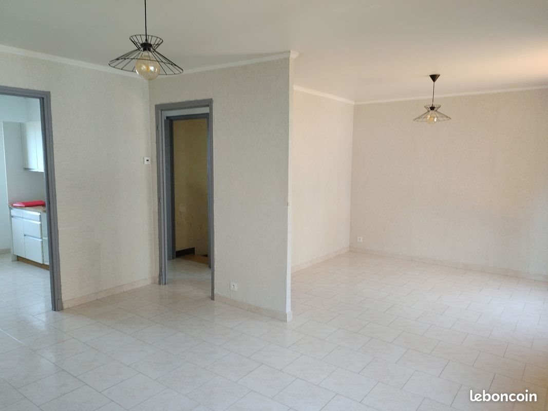 Maison à louer, 118m², Nîmes