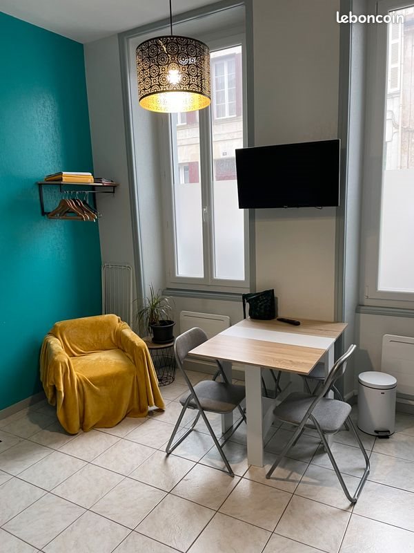Appartement à louer, 18m², Rochefort