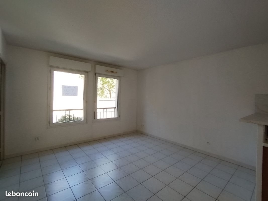 Appartement à louer, 39m², Nîmes