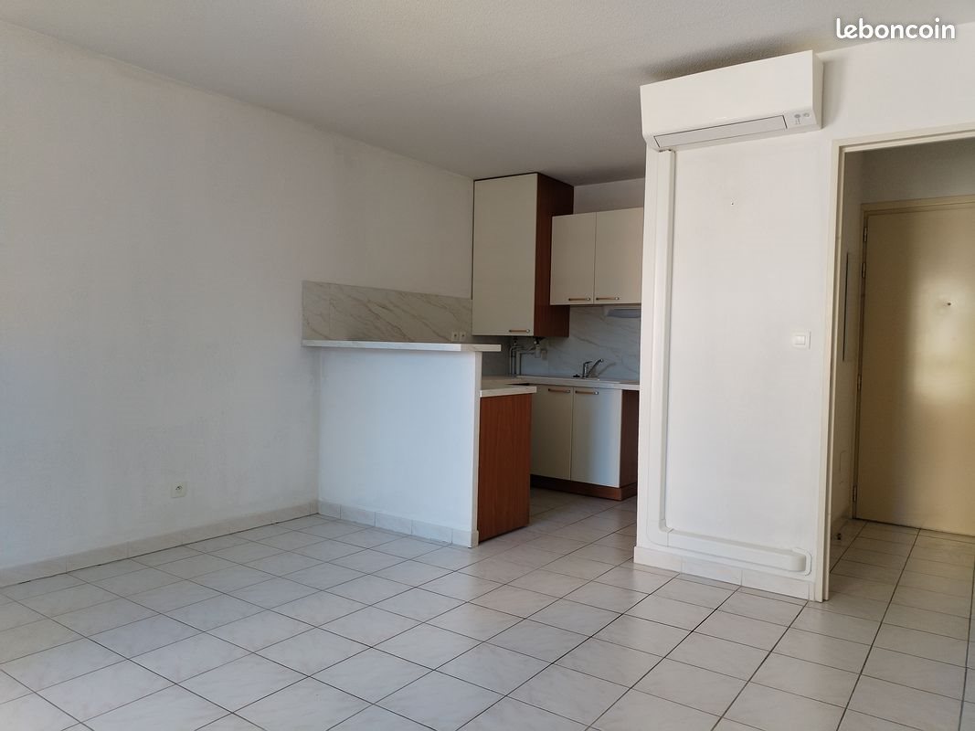 Appartement à louer, 39m², Nîmes